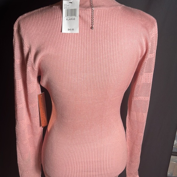 Almost Famous - Picture 4 of 7